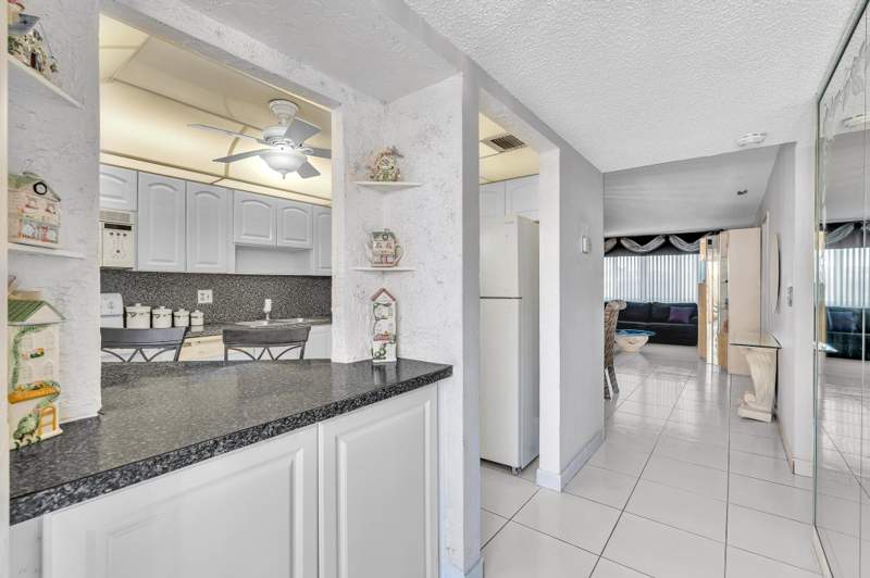2 bedroom Condominium at 6670 Royal Palm Boulevard #110, Royal Park Gardens Ii-K Condo, Margate — photo 5