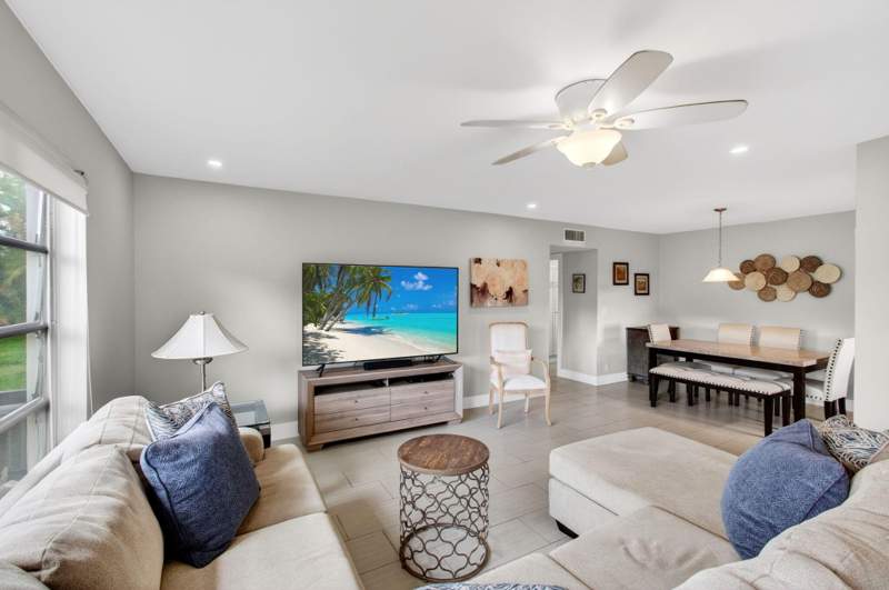 2 bedroom Villa at 5250 NW 3rd Court #A, High Point Of Delray, Delray Beach — photo 3