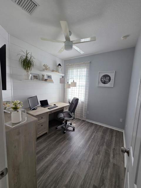 1560 SE Hampshire Way #204, Stuart FL - photo 15 of 40