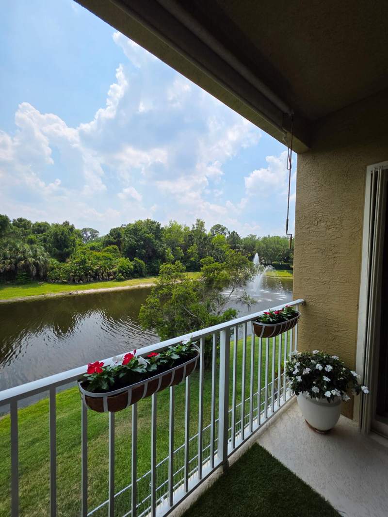 3 bedroom Condominium at 1560 SE Hampshire Way #204, Lexington Lakes, Stuart — photo 2