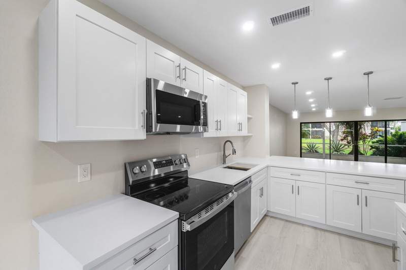 2 bedroom Townhouse at 16 Stratford Drive #C, Stratford At Hunters Run Condo, Boynton Beach — photo 3