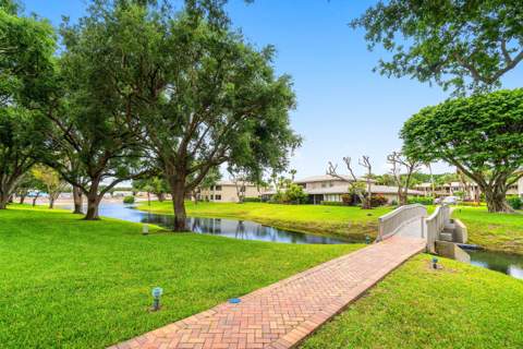 16 Stratford Drive #C, Boynton Beach FL - photo 15 of 46