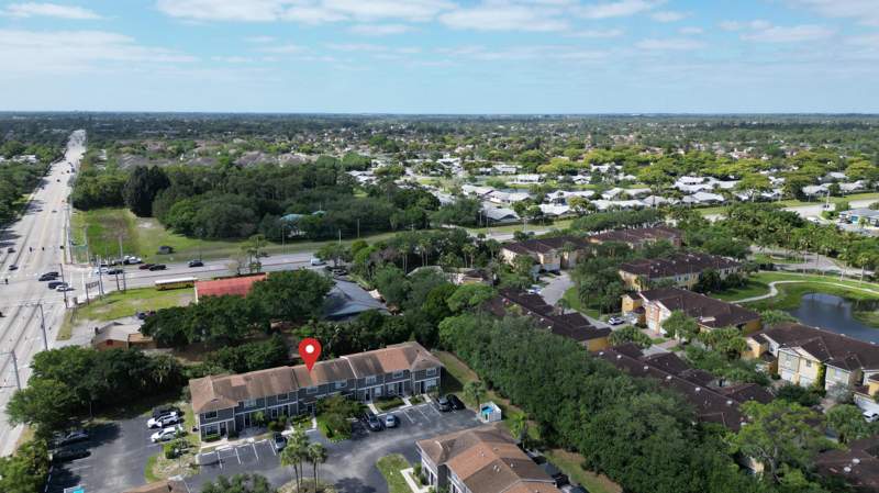 2 bedroom Townhouse at 850 Hill Drive #D, Society Hill Cannongate, West Palm Beach — photo 4