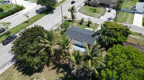 6507 Alexander Road, West Palm Beach FL - photo 7 of 36