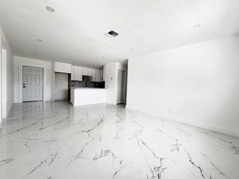 6507 Alexander Road, West Palm Beach FL - photo 9 of 36