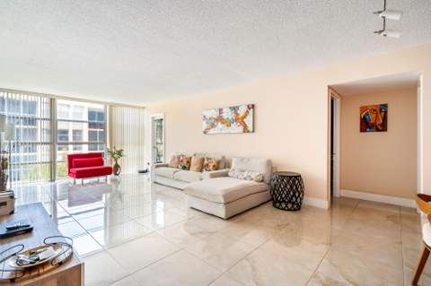 2000 Atlantic Shores Boulevard #Apt 410, Hallandale Beach FL - photo 12 of 53