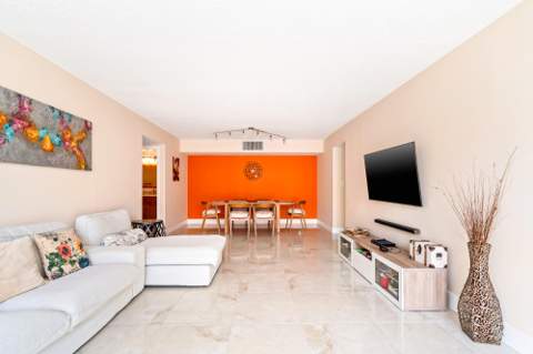 2000 Atlantic Shores Boulevard #Apt 410, Hallandale Beach FL - photo 16 of 53