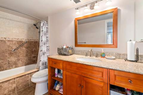 2000 Atlantic Shores Boulevard #Apt 410, Hallandale Beach FL - photo 24 of 53