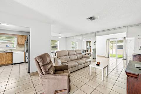 6061 Stanley Lane, Delray Beach FL - photo 13 of 48