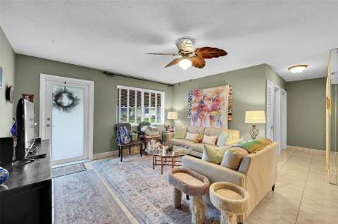 4600 NW 45th Street, Tamarac FL - photo 6 of 18
