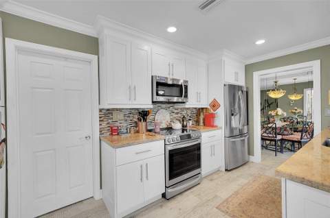 4600 NW 45th Street, Tamarac FL - photo 8 of 18