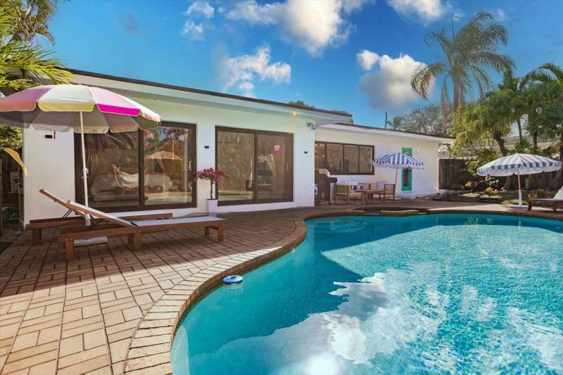 4 bedroom Single Family Residence at 245 N Tradewinds Avenue, Silver Shores Sec Of Laud, Lauderdale-By-The-Sea — photo 3
