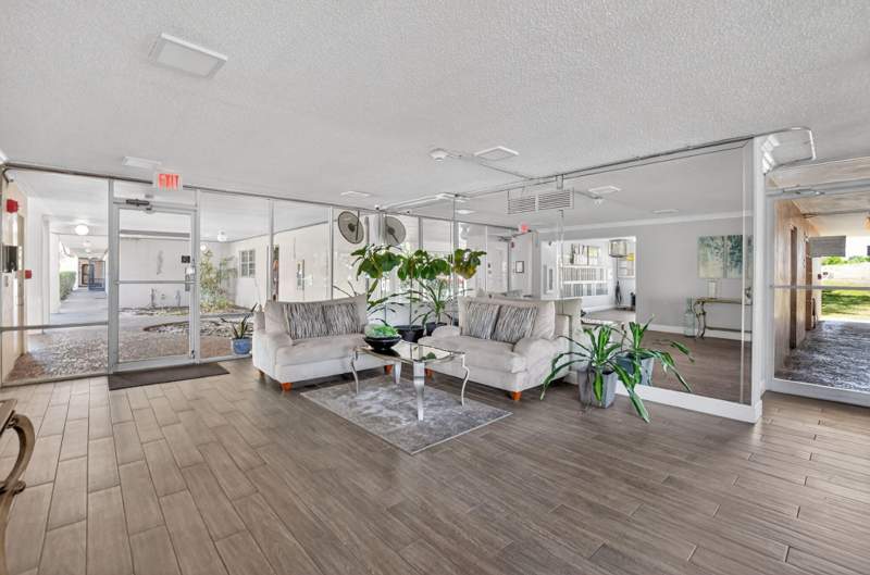 2 bedroom Condominium at 6300 NW 2nd Avenue #306, Boca Teeca Condo 8, Boca Raton — photo 4