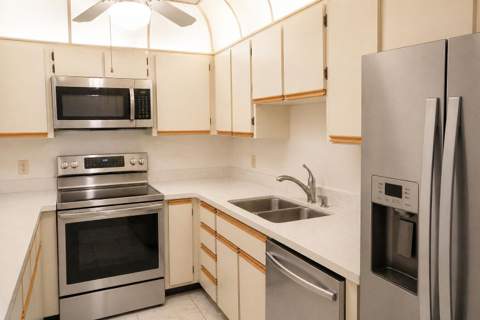 3302 SE Guinevere Lane #B, Port St. Lucie FL - photo 8 of 19