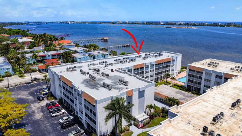 2 bedroom Condominium at 1502 S Lakeside Drive #214, Palm Lake 1 Condo, Lake Worth Beach — photo 5