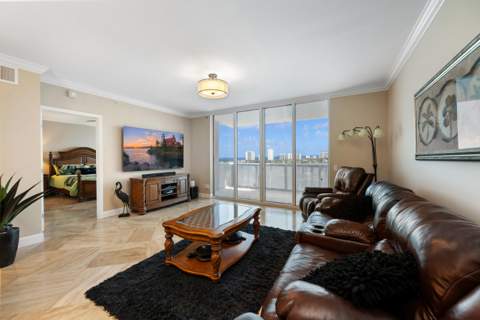 2640 Lake Shore Drive #1811, Riviera Beach FL - photo 7 of 57