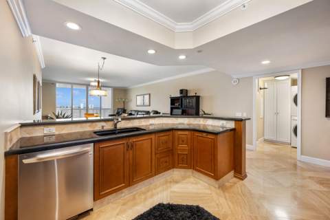 2640 Lake Shore Drive #1811, Riviera Beach FL - photo 17 of 57