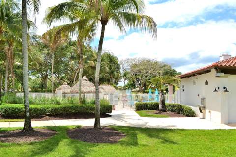 4361 Dogwood Circle, Weston FL - photo 17 of 22