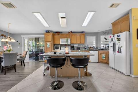 2820 Eagle's Nest Way, Port St. Lucie FL - photo 7 of 43