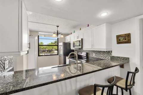 3716 Whitehall Drive #202, West Palm Beach FL - photo 13 of 27