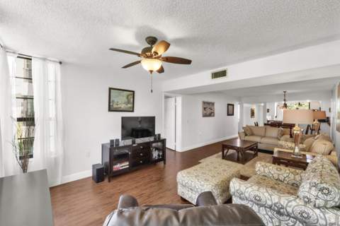 3716 Whitehall Drive #202, West Palm Beach FL - photo 14 of 27