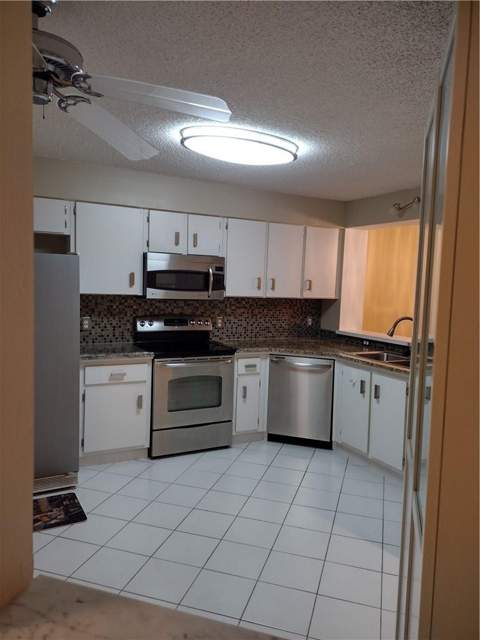 7621 Trent Drive #111, Tamarac FL - photo 7 of 27