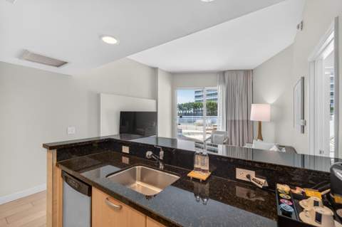 505 N Fort Lauderdale Beach Boulevard #605, Fort Lauderdale FL - photo 9 of 57