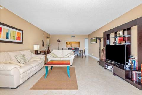 4740 S Ocean Boulevard #1515, Highland Beach FL - photo 8 of 57