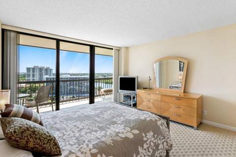 4740 S Ocean Boulevard #1515, Highland Beach FL - photo 15 of 57