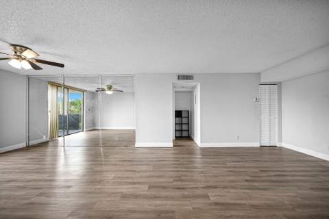 6190 Woodlands Boulevard #312, Tamarac FL - photo 11 of 28