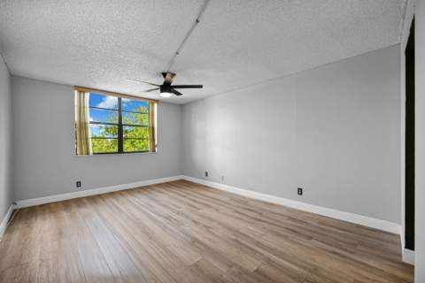 6190 Woodlands Boulevard #312, Tamarac FL - photo 14 of 28