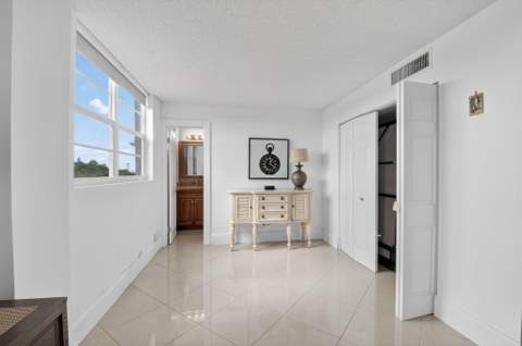 5500 NW 2nd Avenue #718, Boca Raton FL - photo 12 of 38