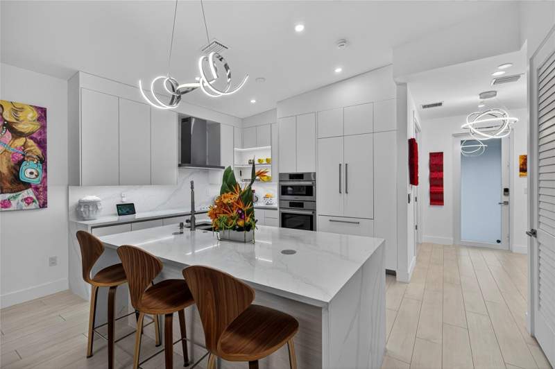 3 bedroom Single Family Residence at 21 NE 25th Street, Petite, Wilton Manors — photo 3