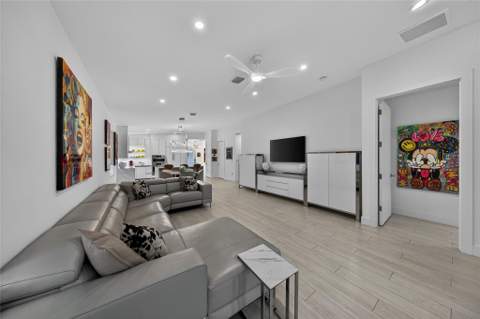 21 NE 25th Street, Wilton Manors FL - photo 15 of 47
