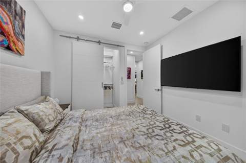 21 NE 25th Street, Wilton Manors FL - photo 24 of 47
