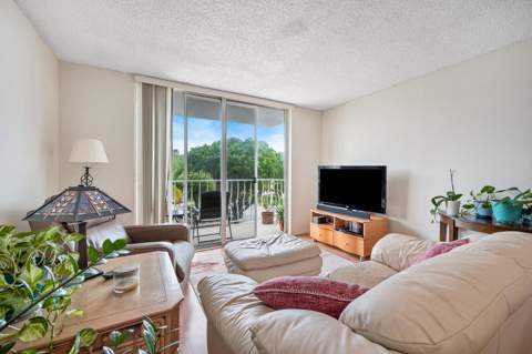 500 Executive Center Drive #3k, West Palm Beach FL - photo 8 of 18