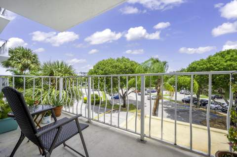 500 Executive Center Drive #3k, West Palm Beach FL - photo 10 of 18