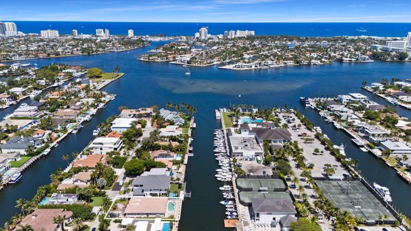4 bedroom Single Family Residence at 1630 SE 11th Street, Rio Vista Isles, Fort Lauderdale — photo 3
