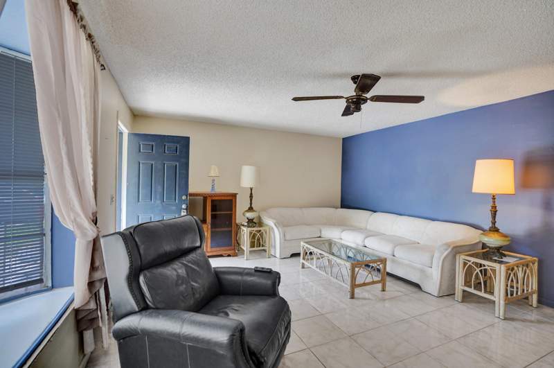 3 bedroom Single Family Residence at 2886 Floral Road, Floral Park Lantana, Lake Worth — photo 3