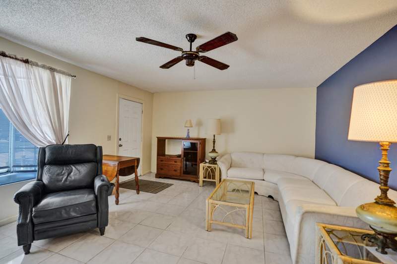 3 bedroom Single Family Residence at 2886 Floral Road, Floral Park Lantana, Lake Worth — photo 4