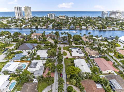 2750 SE 3rd Street, Pompano Beach FL - photo 7 of 54