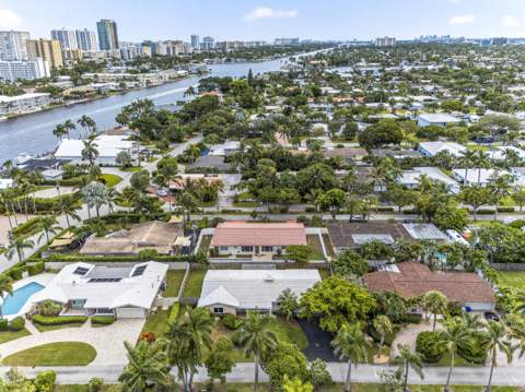 2750 SE 3rd Street, Pompano Beach FL - photo 10 of 54