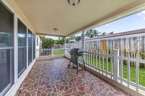 2750 SE 3rd Street, Pompano Beach FL - photo 15 of 54