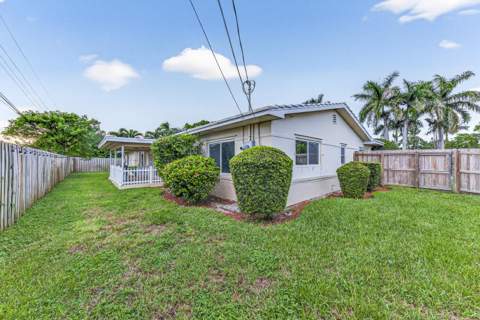 2750 SE 3rd Street, Pompano Beach FL - photo 18 of 54