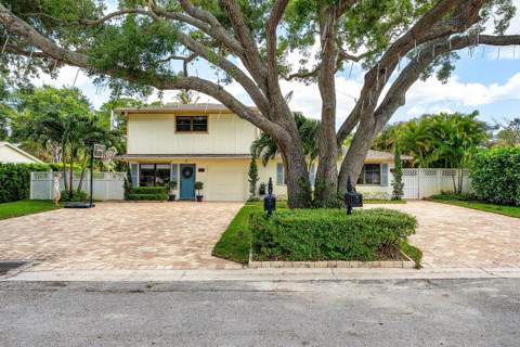2101 N Palm Circle, North Palm Beach FL - photo 6 of 74