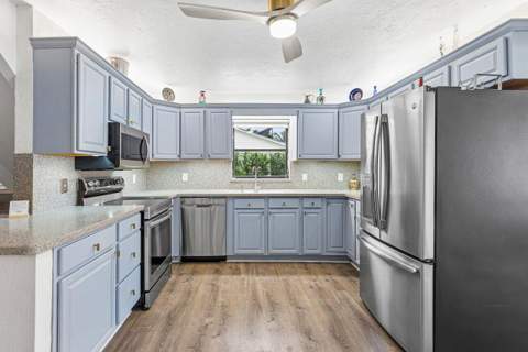 2101 N Palm Circle, North Palm Beach FL - photo 11 of 74