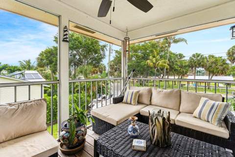 2101 N Palm Circle, North Palm Beach FL - photo 23 of 74