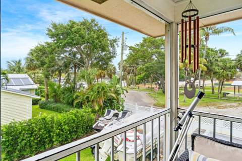 2101 N Palm Circle, North Palm Beach FL - photo 24 of 74