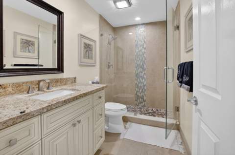 7701 Glendevon Lane #1907, Delray Beach FL - photo 18 of 101