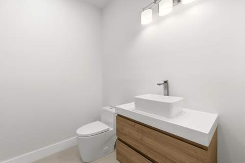 821 SW 1st Street, Fort Lauderdale FL - photo 11 of 45